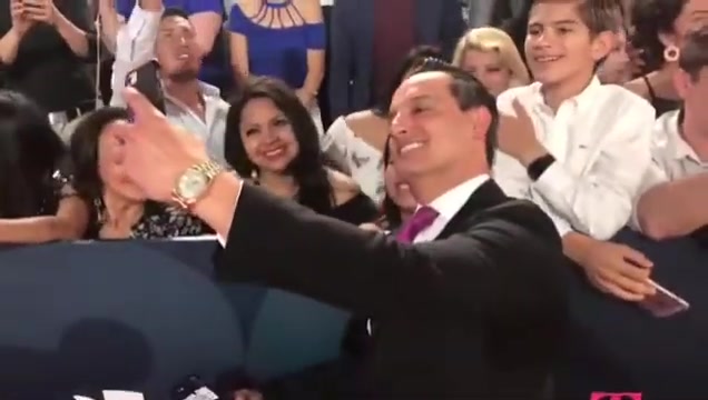 El doctor en el vídeo original.